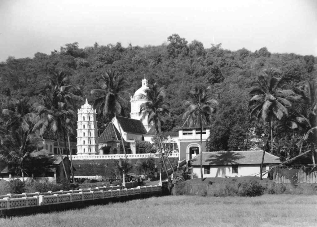Old image of the Shantadurga Temple Kavlem 1960s